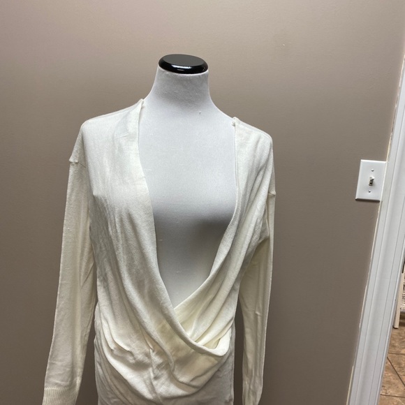 B. Boutique by Evergreen reversible sweater - Picture 4 of 9